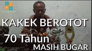 Kakek Berotot Mantan Atlet Binaraga Veteran
