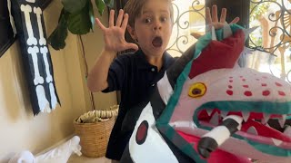 Gemmy Airblown Beetlejuice Sandworm 3ft Inflatable unboxing!!!