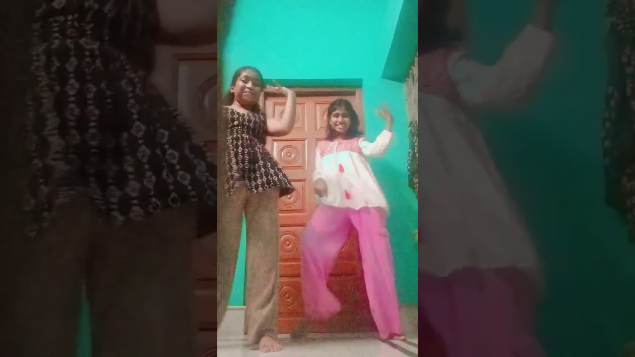 Character dheela! 💖#youtubeshorts #dance  #trending #shorts #shortvideo #viral #viralvideo #song #yt by Ritika De