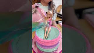 Pastel pool party de BARBIE 🎀 Jelly cake de BARBIE