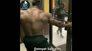 لمه مدرب الجيم بتاعك يقفشك وانت بتاكل 😂😂