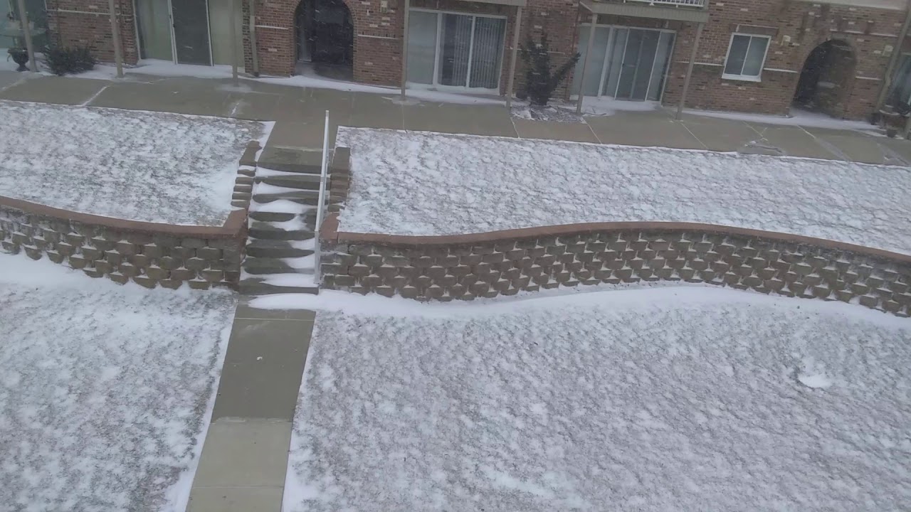Snow in Cold Omaha December 2020 - YouTube