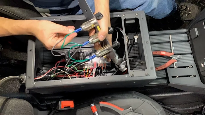 Washington State Patrol: Law Enforcement Equipment Technician Career