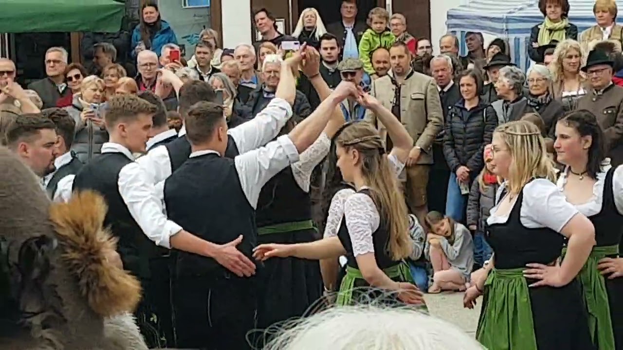 2. Tanz um den Maibaum 01.05.2022 Höhenkirchen-Siegertsbrunn
