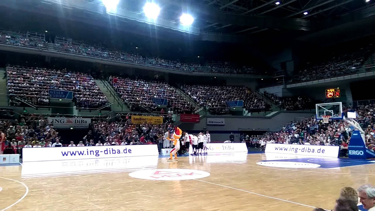 Maskottchen Frenkie rockt Bremen- Basketball EM 2015