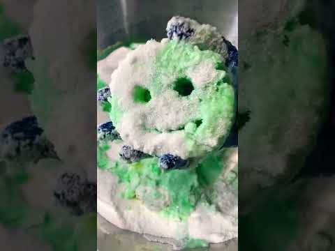 Episode 5: Scrub Daddy ASMR💚Gain Squeezes💚#spongesqueezing #compilation #laundrydetergent