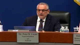 Broward superintendent abruptly announces retirement