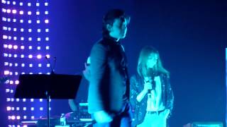 Benjamin Biolay &amp; Vanessa Paradis &quot;Profite&quot; @ Casino de Paris