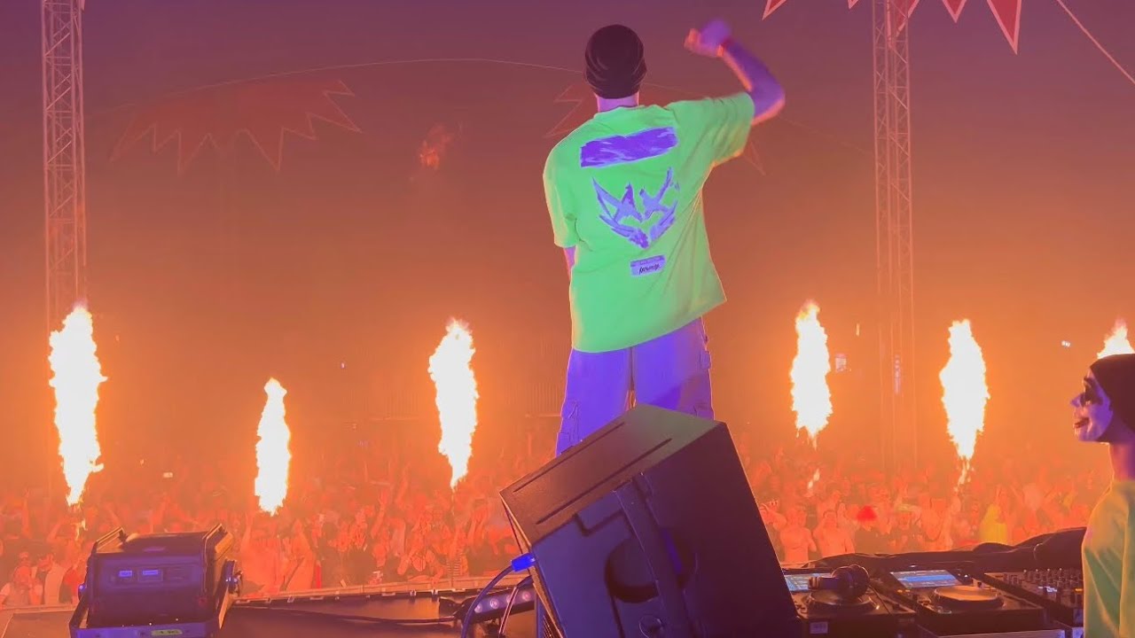 Нам нужны пиротехника и лазеры в нардах 