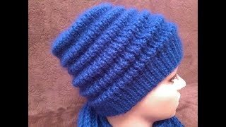 Вязаная шапка узором Волна. Вязаная шапка узором Волна.