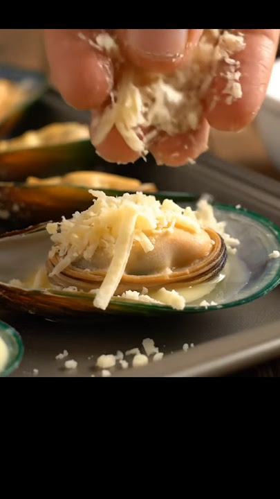 #BakedTahong #FilipinoFood #EasyRecipe #SeafoodLover #CheesyGoodness