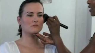 How To Apply Natural Makeup How To Apply Bronzer