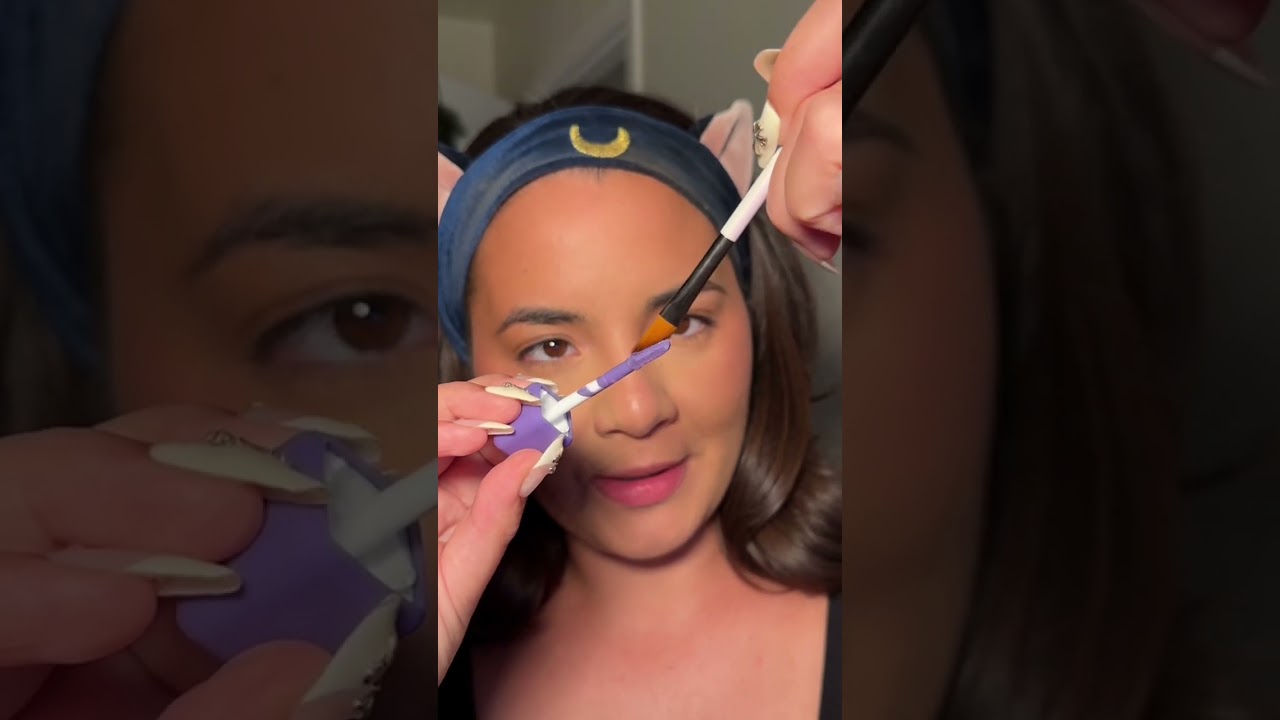 Testing a Weird Makeup Brush