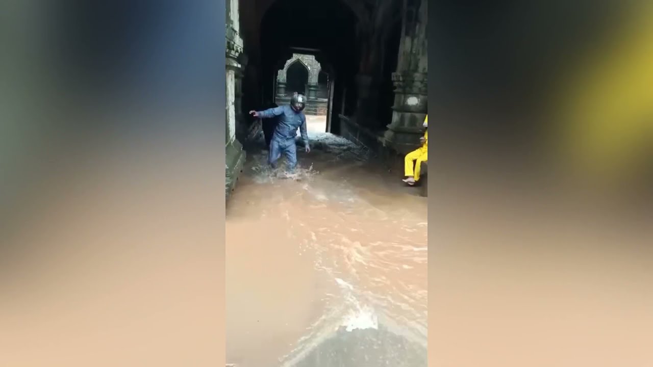 Panhala Water flowing through 3 Darwaja | Kolhapur Flood 2021