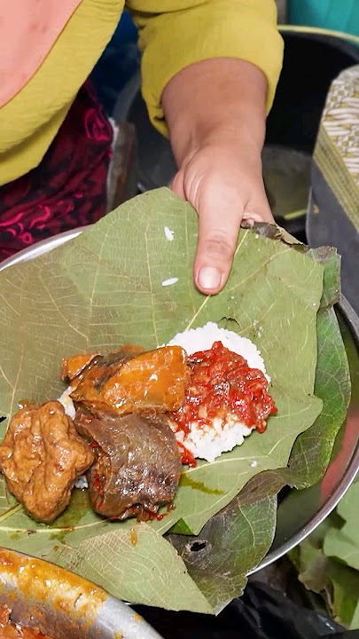 delicious jamblang rice in cirebon