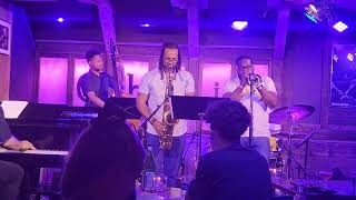 Chris Jazz Cafe 718242