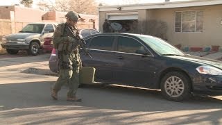 SWAT team called after suspect hides out