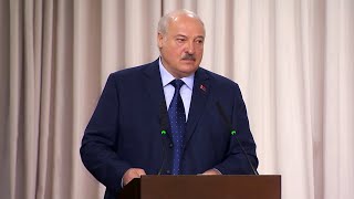 Лукашенко: Разукомплектую весь ваш состав! Я вам обещаю! Заигрывать перед вами не буду!