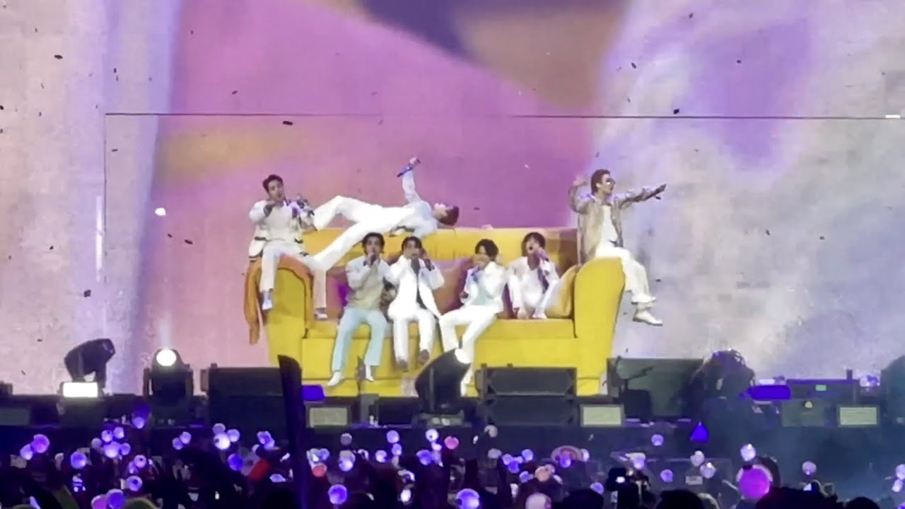 [4K] BTS @ SoFi | 12022021 | Life Goes On + Boy With Luv | 방탄 퍼투댄 | PTD Concert DAY 4 | Floor View