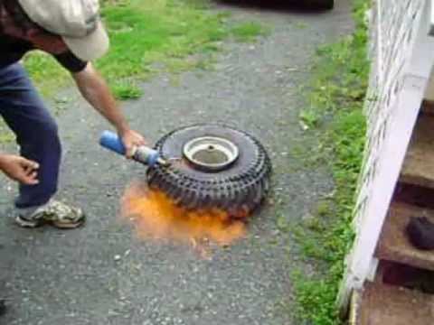 HOW TO SEAT AN ATV TIRE WITH STARTING FLUID ! EXPLOSIVE !