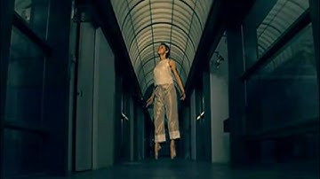 Melanie C ft. Lisa 'Left Eye' Lopes - Never Be The Same Again (official music video)
