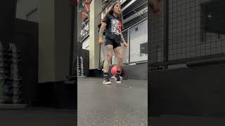 Deep tier oscillation offset squat jumps