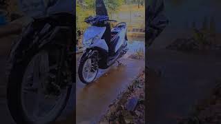 beat fi hitam putih