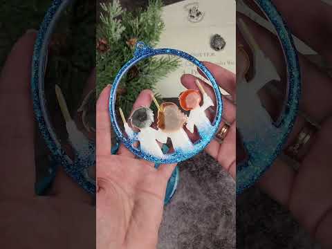 Creating Magical Resin Ornaments with Glitter and Molds
