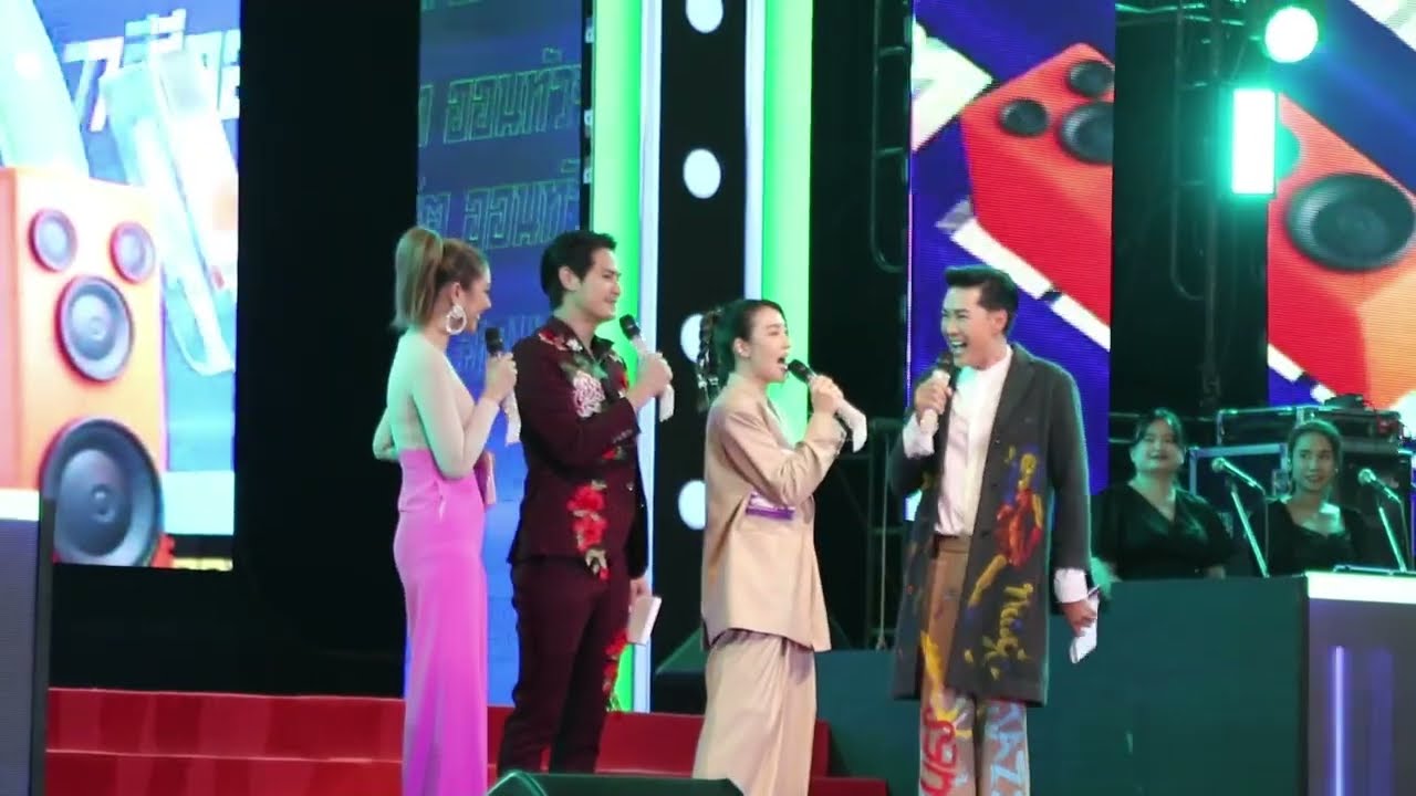 7สีคอนเสิร์ตออนทัวร์,ช่วงเซอร์ไพรส์แฟนๆ บิ๊กซีแทบแตก