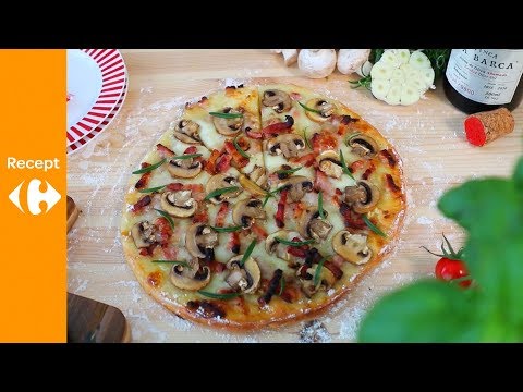 Video: Een Eenvoudig Recept Voor Pizza Met Champignons