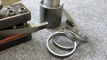 Grind a face trepanning tool for the lathe