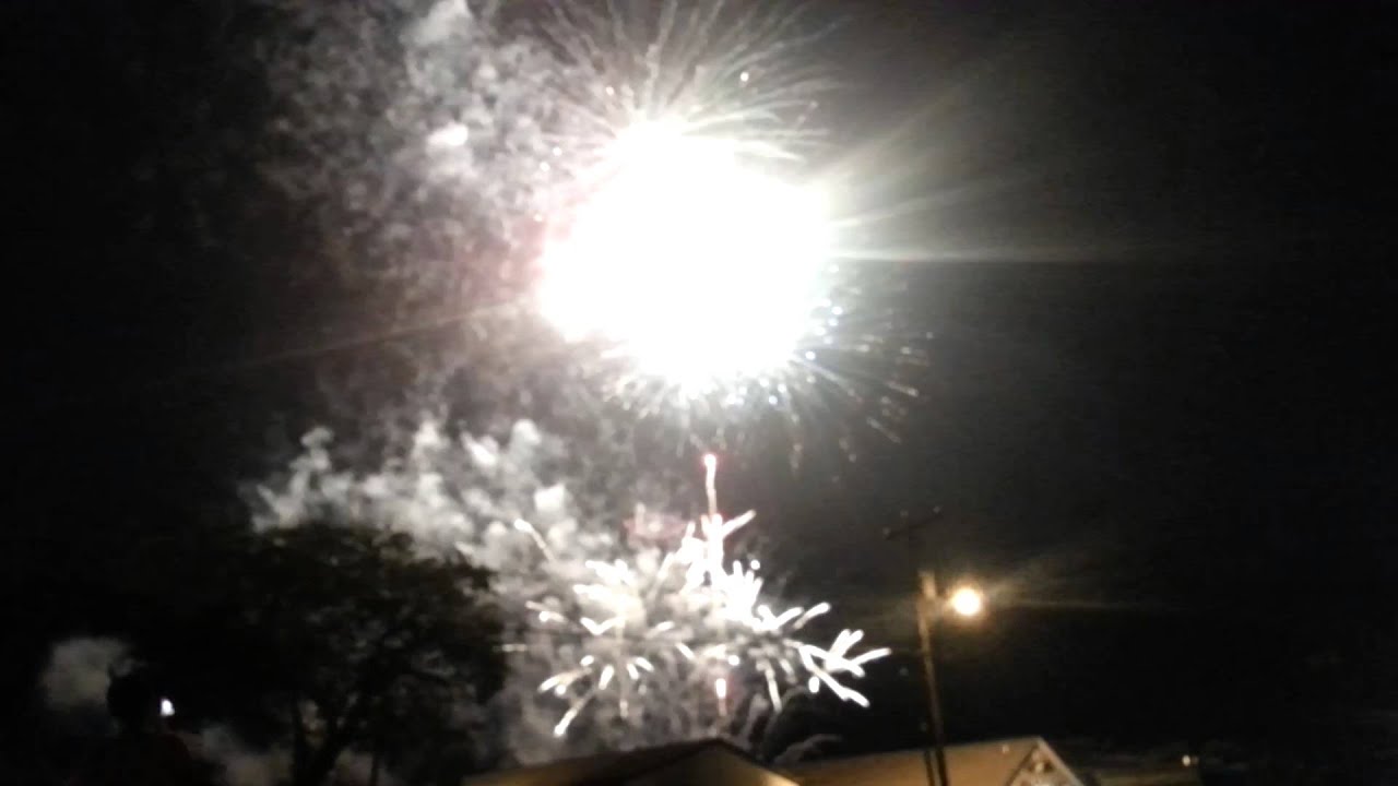 Colonial Beach Virginia July 4, 2013 Fireworks Show YouTube