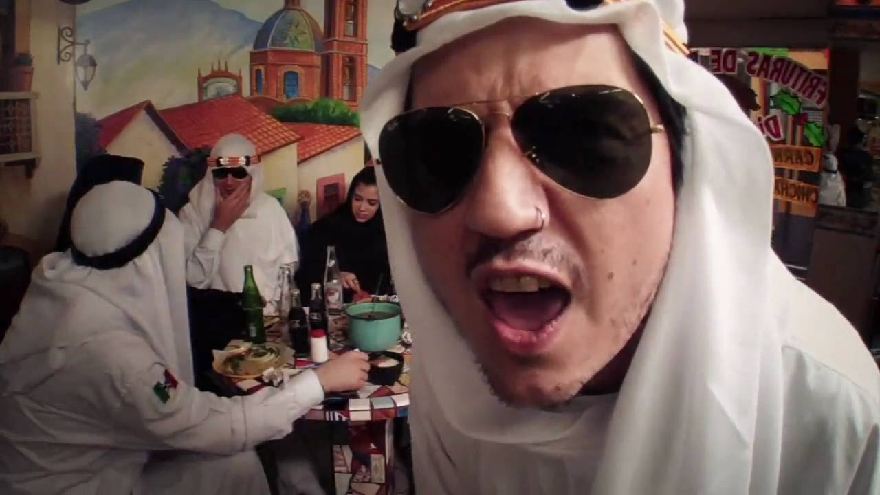 Plastilina Mosh - Let U Know (Official Music Video)