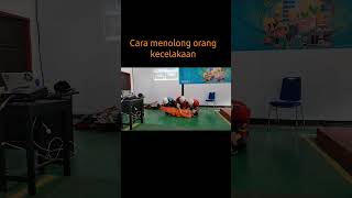 cara menolong orang kecelakaan #shorts #short #viral #simulasi #feed #video