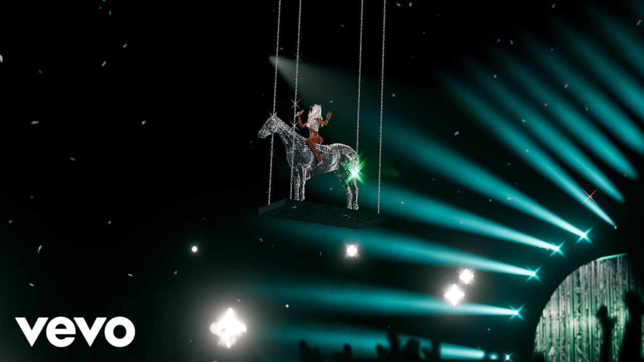 Beyoncé - THE RENAISSANCE BALL (live at THE GRAMMY's 2024) - YouTube