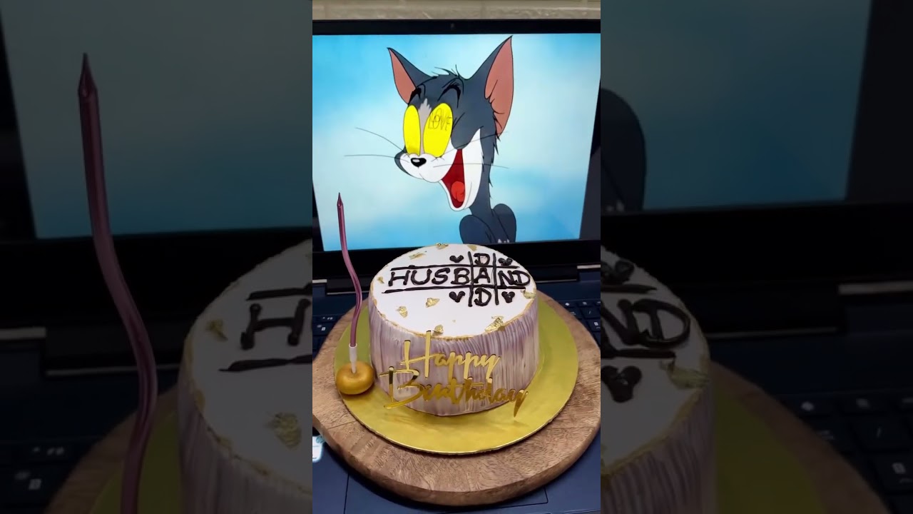 C𝐮𝐬𝐭𝐨𝐦𝐢𝐳𝐞𝐝 Birthday 𝐜𝐚𝐤𝐞  