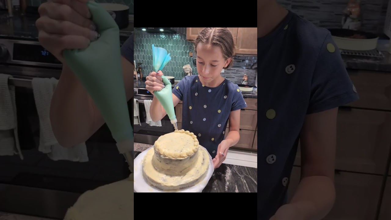 Malison uses her new cake decorating kit 