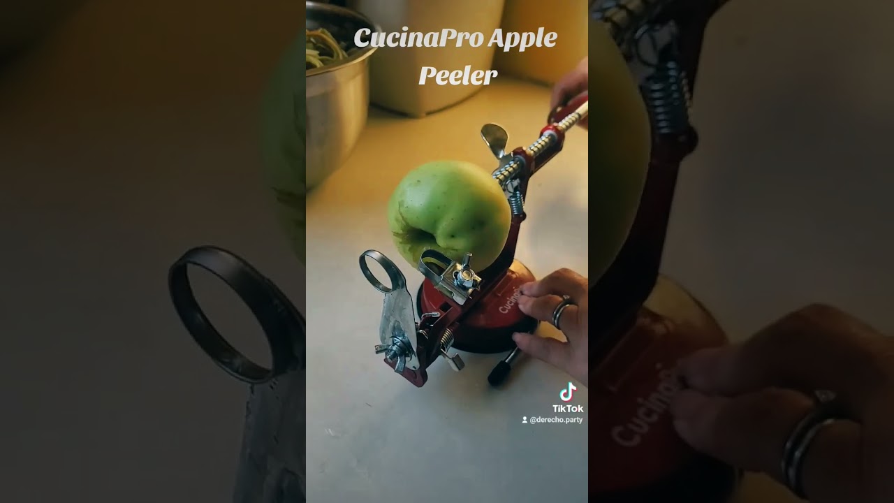Cucinapro Apple Peeler & Corer - Red