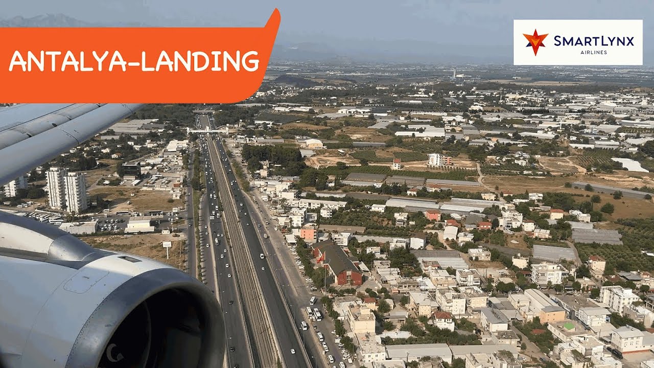 Airbus A320 Landing Antalya Airport