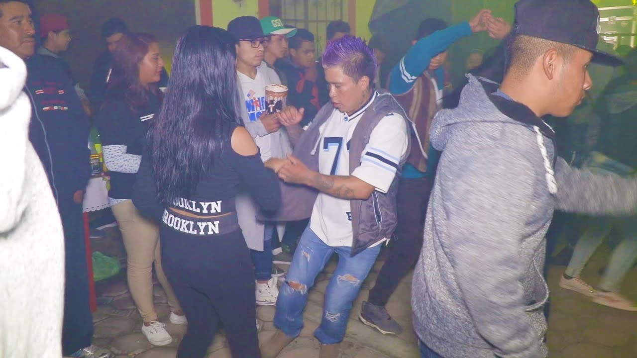 TEMA NUEVO //LA CUMBIA DE LILI// SONIDO MISTER BARRIOS CIUDAD CERDAN PUEBLA sonideras perronas