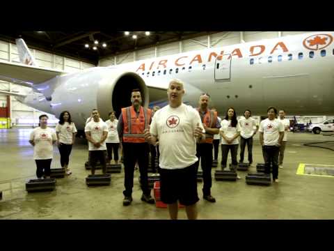 Air Canada's ALS Ice Bucket Callenge // Le Dfi seau d'eau d'Air Canada pour la SLA