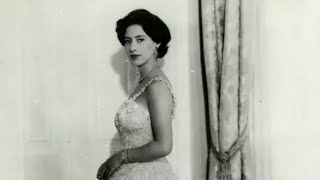 Golden Age Glam: 50 Stunning Vintage Portraits