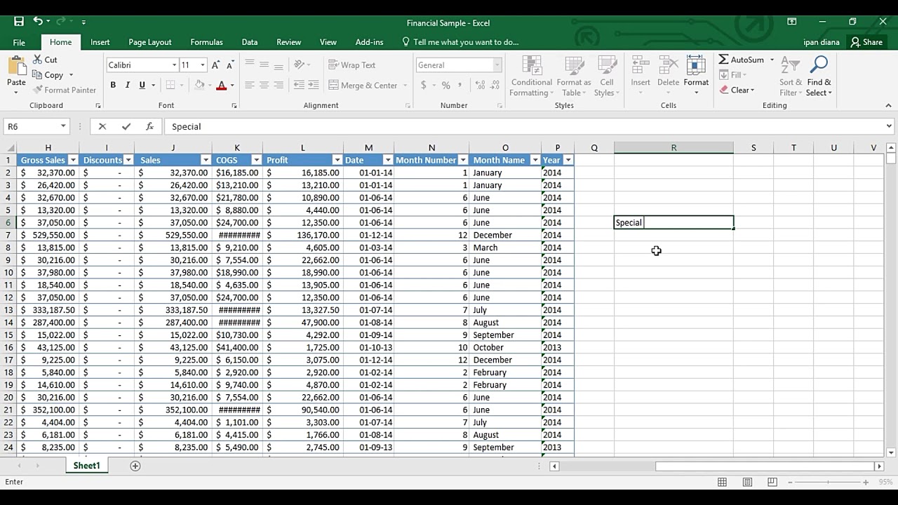 Create a Hyperlink To a Specific Location In a Excel Workbook - YouTube