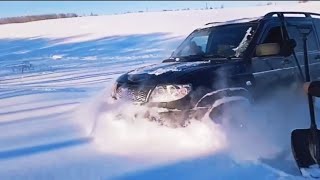 УАЗ ПАТРИОТ 3UZ-FE 300 л.с. по глубокому снегу UAZ on deep snow