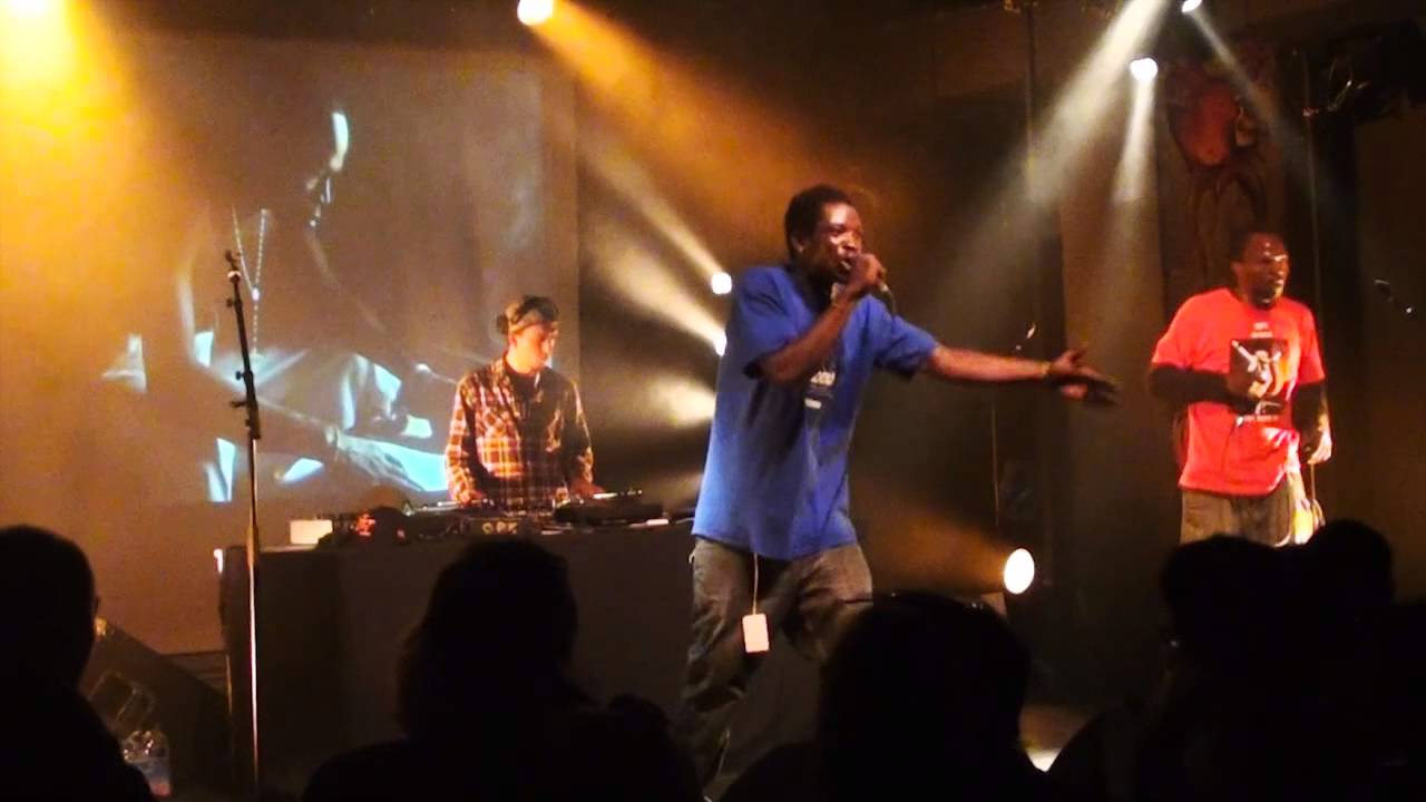 Joey le Soldat feat Art Melody - Yeemdo- Live à La Peniche - novembre 2012 -