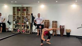 Acrobacia de Capoeira - Envergado