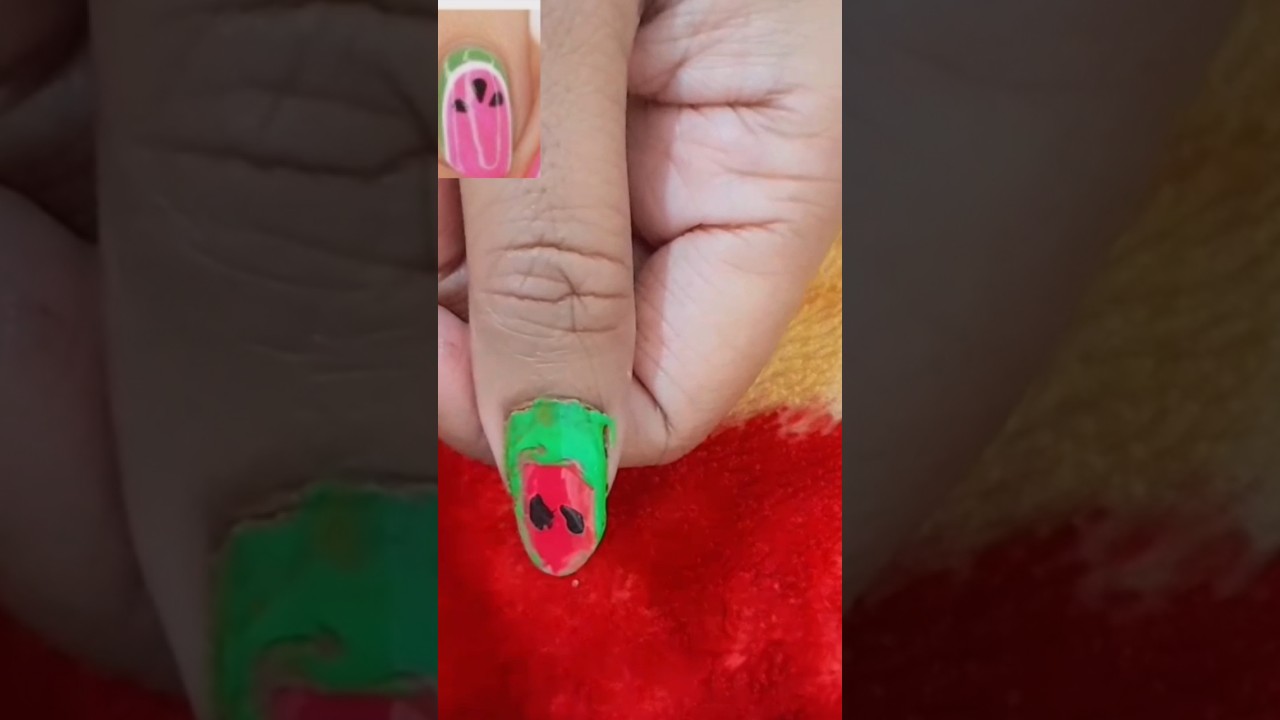 “Tiny Flower Nails 🌸 Mini Tutorial 