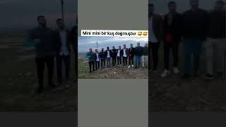 Mini Mini bir Kuş Donmuştu  HALAY Resimi