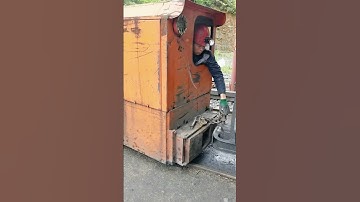 Coal Mine Old-Fashioned Battery Cart Running Process !