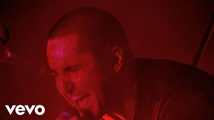 Closer Live version - Live performance video thumbnail